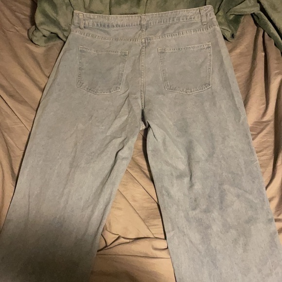 Shein pants, 2x but didnt fit. never worn, not stretchy whatsoever. not worn. - Picture 2 of 2